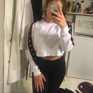 Forever 21 Star sweater crop top